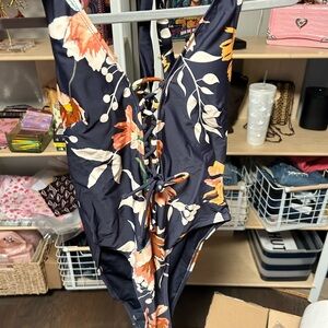 Cupshe Floral Navy One Piece Swimsuit size medium